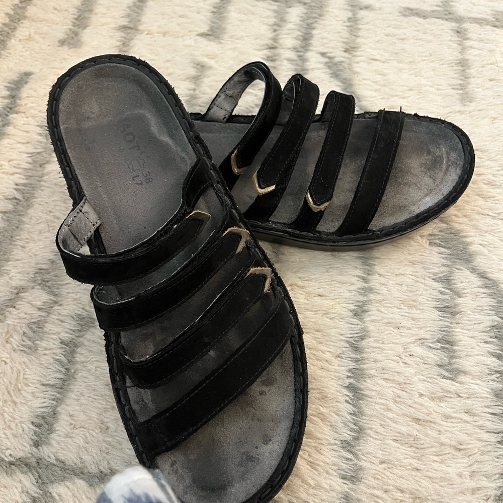 Naot Black Strappy Sandals